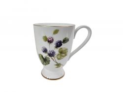 Kubek porcelanowy w kwiaty